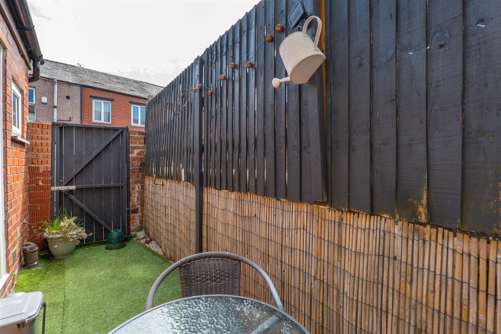 2 bed property in St. James Street, Chorley